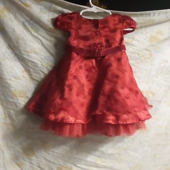 Beautiful red dress baby girl size 12 month - Picture 3 of 3